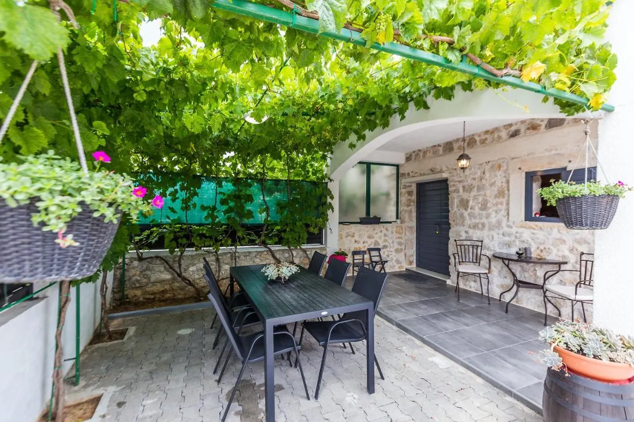 S&A 3Br Holiday Home Bibinje