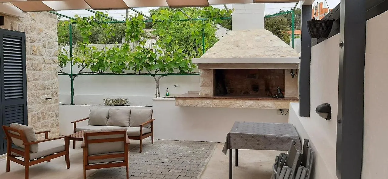 S&A 3Br Holiday Home Bibinje