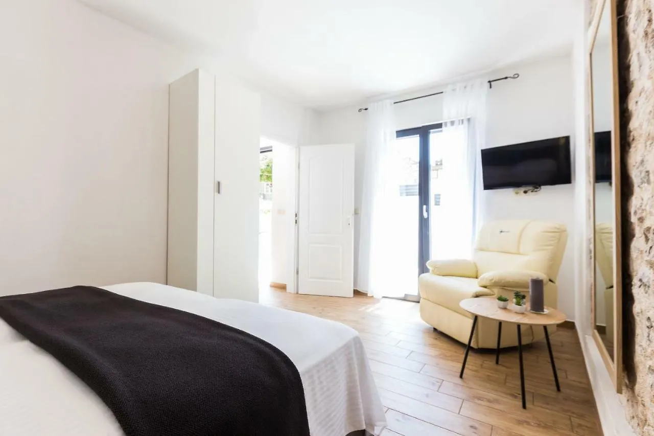 S&A 3Br Holiday Home Бибинье